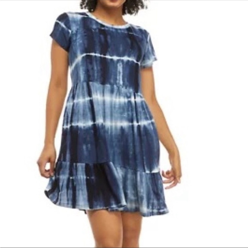 Crown & Ivy Short Sleeve Tie Dye Dress